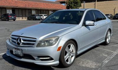 2011 Mercedes-Benz C-Class C300