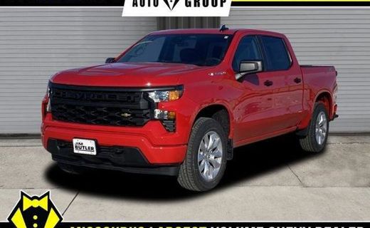 2025 Chevrolet Silverado Custom