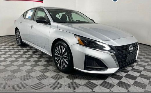 2024 Nissan Altima SV