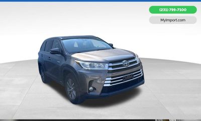2017 Toyota Highlander XLE Hybrid