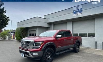 2019 Nissan Titan SV