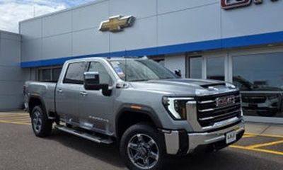 2026 GMC Sierra HD SLT