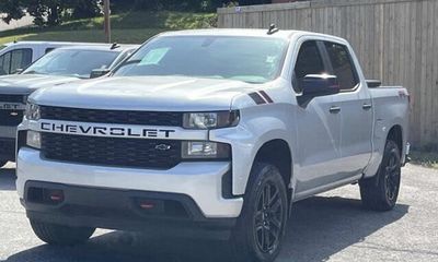 2020 Chevrolet Silverado Custom
