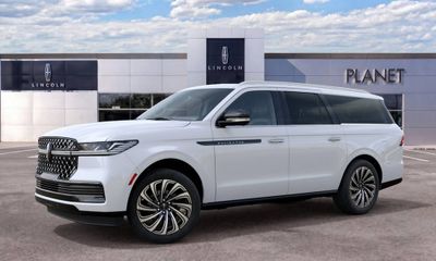 2027 Lincoln Navigator Black Label