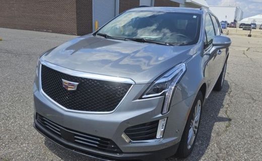 2026 Cadillac XT5 Sport