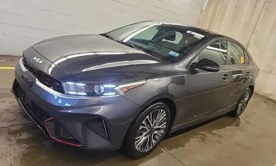 2024 Kia Forte GT Line