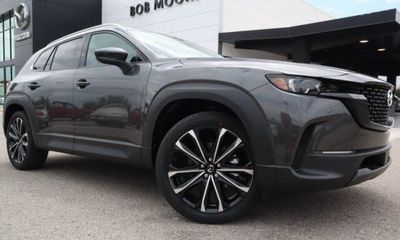 2023 Mazda CX-50 Premium Plus Package