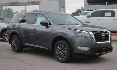 2023 Nissan Pathfinder S
