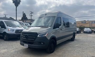 2023 Mercedes-Benz Sprinter 907 VS30