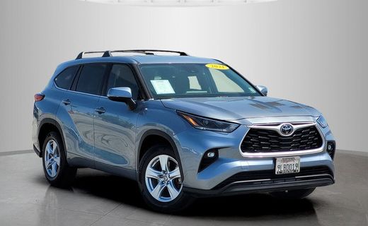 2021 Toyota Highlander LE