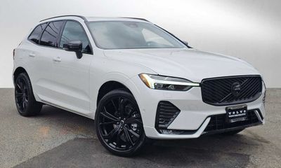 2026 Volvo XC60 Ultra Black Edition