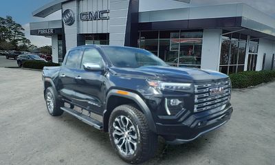 2024 GMC Canyon Denali