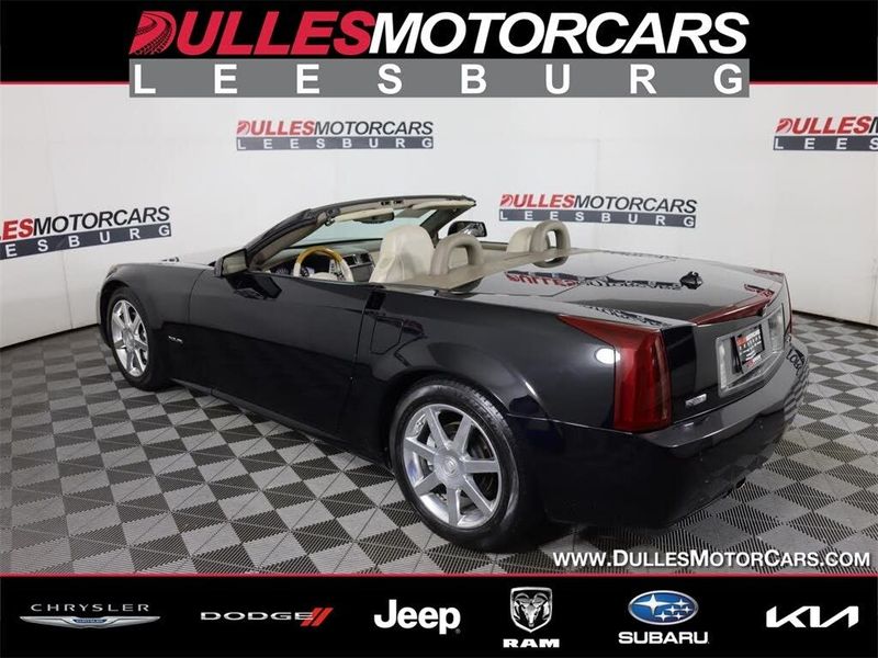 2005 Cadillac XLR — a typically priced live listing