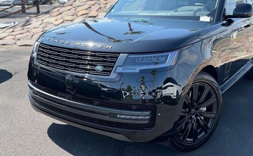 2026 Land Rover Range SE