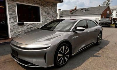 2024 Lucid AIR Touring