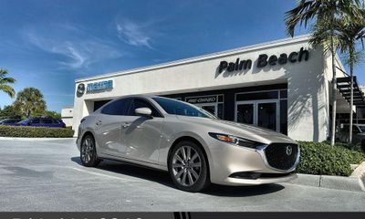 2024 Mazda MAZDA3 Preferred Package