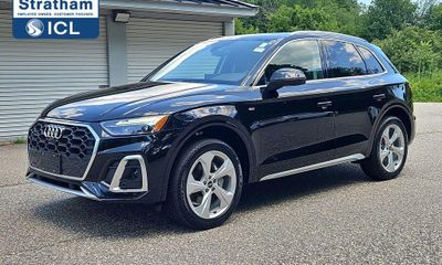 2025 Audi Q5 S Line Quattro