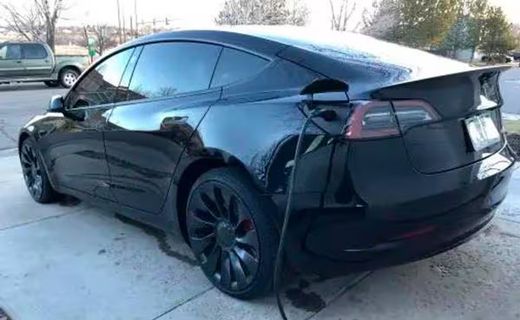 2023 Tesla Model 3 Performance