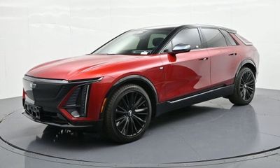 2026 Cadillac Lyriq Premium Sport