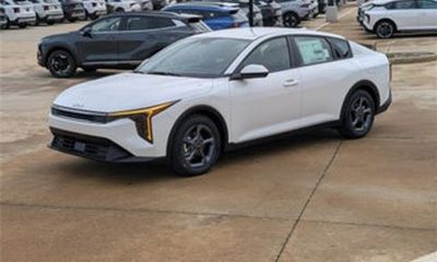 2026 Kia K4 GT Line