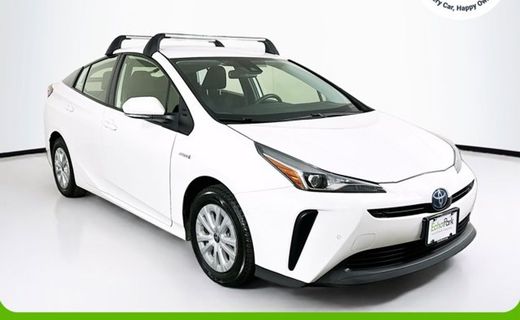 2021 Toyota Prius LE