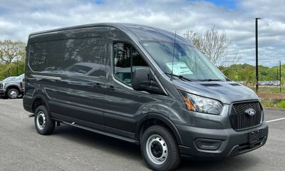 2026 Ford Transit Medium Roof