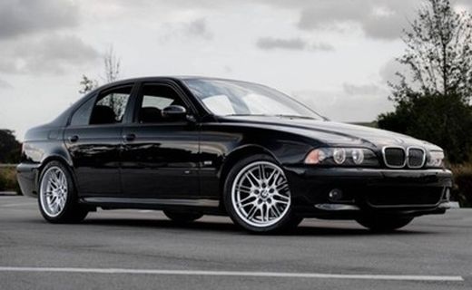2002 BMW M5