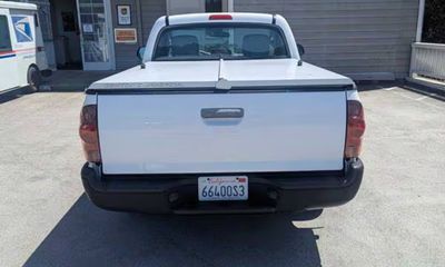 2013 Toyota Tacoma Delux