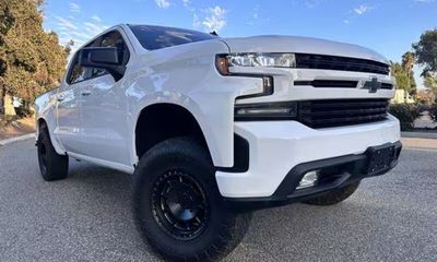 2019 Chevrolet Silverado RST
