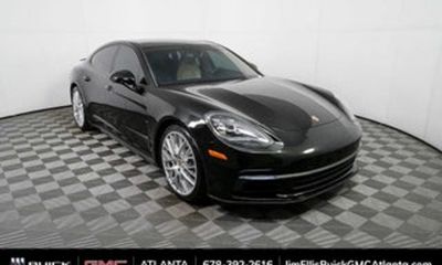 2019 Porsche Panamera Base 4