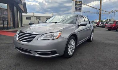 2014 Chrysler 200 LX