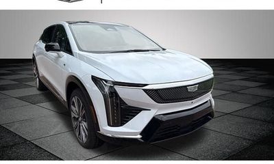 2026 Cadillac Optiq Luxury 2