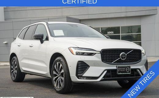 2024 Volvo XC60 Plus Dark