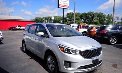 2016 Kia Sedona L LOW Level