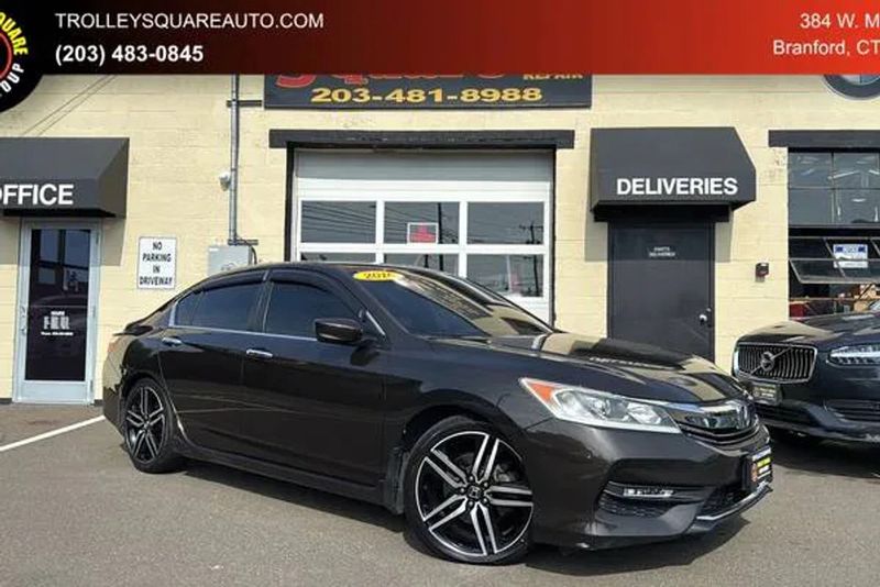 2016 Honda Accord — a typically priced live listing
