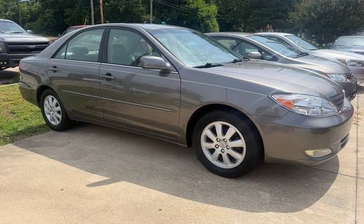 2004 Toyota Camry LE