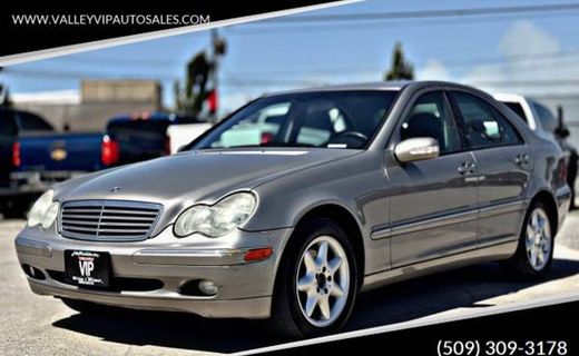 2004 Mercedes-Benz C-Class C240