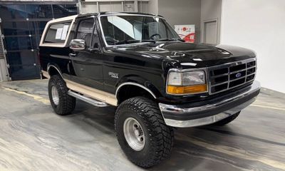 1993 Ford Bronco XL