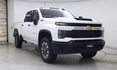 2024 Chevrolet Silverado HD Custom