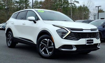 2024 Kia Sportage LX