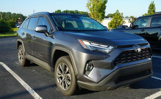 2022 Toyota RAV4 XLE Premium