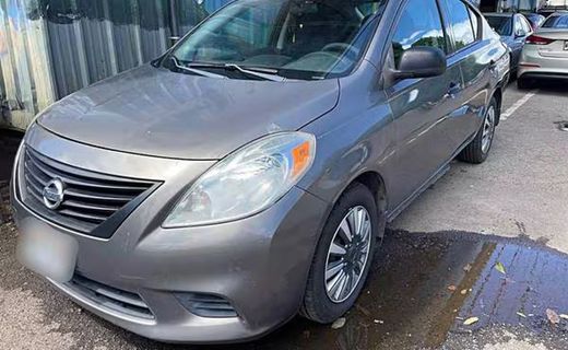 2013 Nissan Versa S