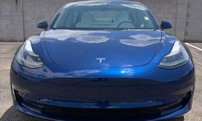 2023 Tesla Model 3 Performance