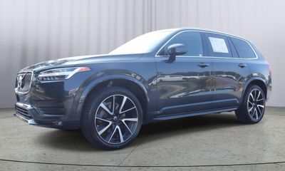 2022 Volvo XC90 Momentum Excl S60