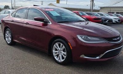 2016 Chrysler 200 Limited