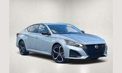 2023 Nissan Altima SR