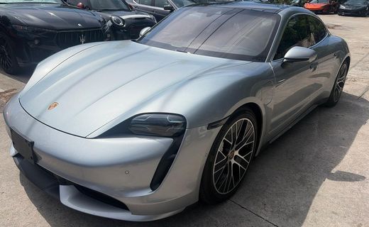 2020 Porsche Taycan Turbo S