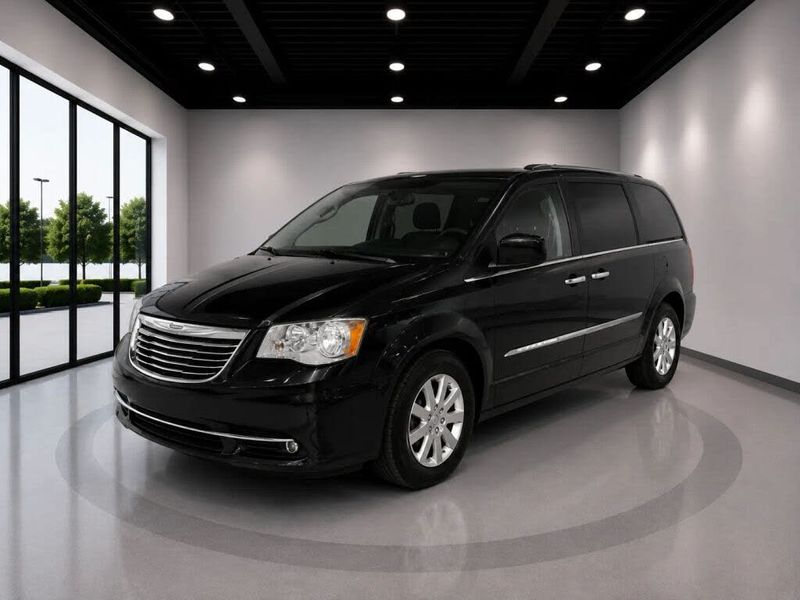 2016 Chrysler Town  Country — a typically priced live listing
