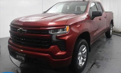 2024 Chevrolet Silverado RST