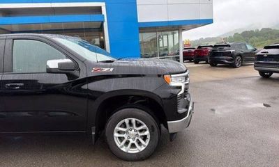 2025 Chevrolet Silverado LT